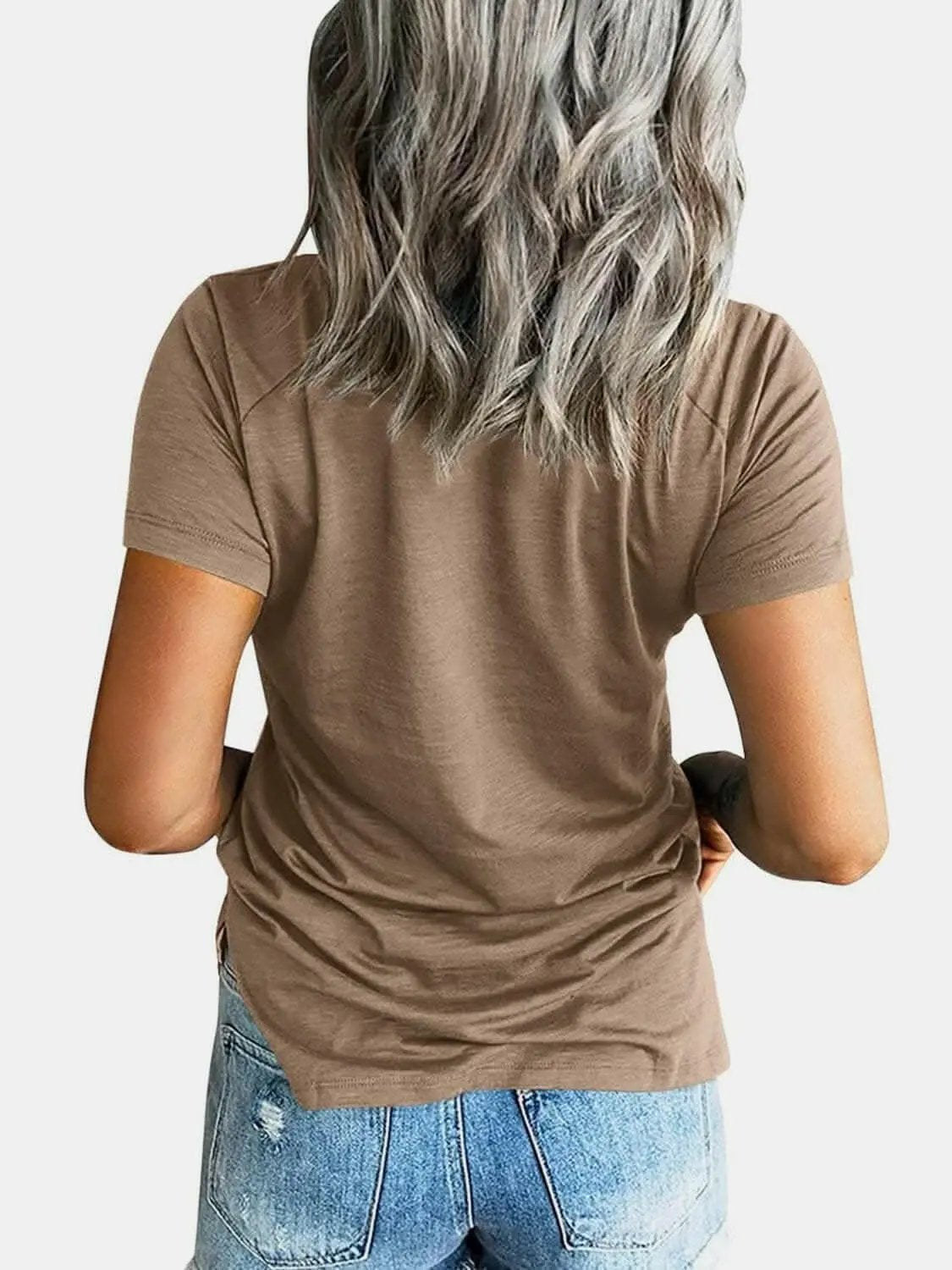 V-neck tee with pockets - comfy fit - Love Salve